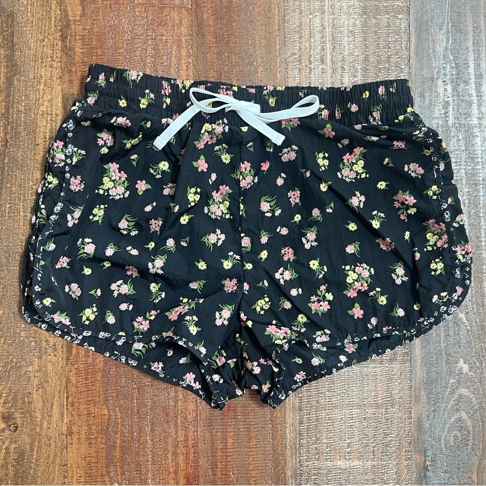 Aeropostale | Women’s Floral Black Running Shorts | Size Small